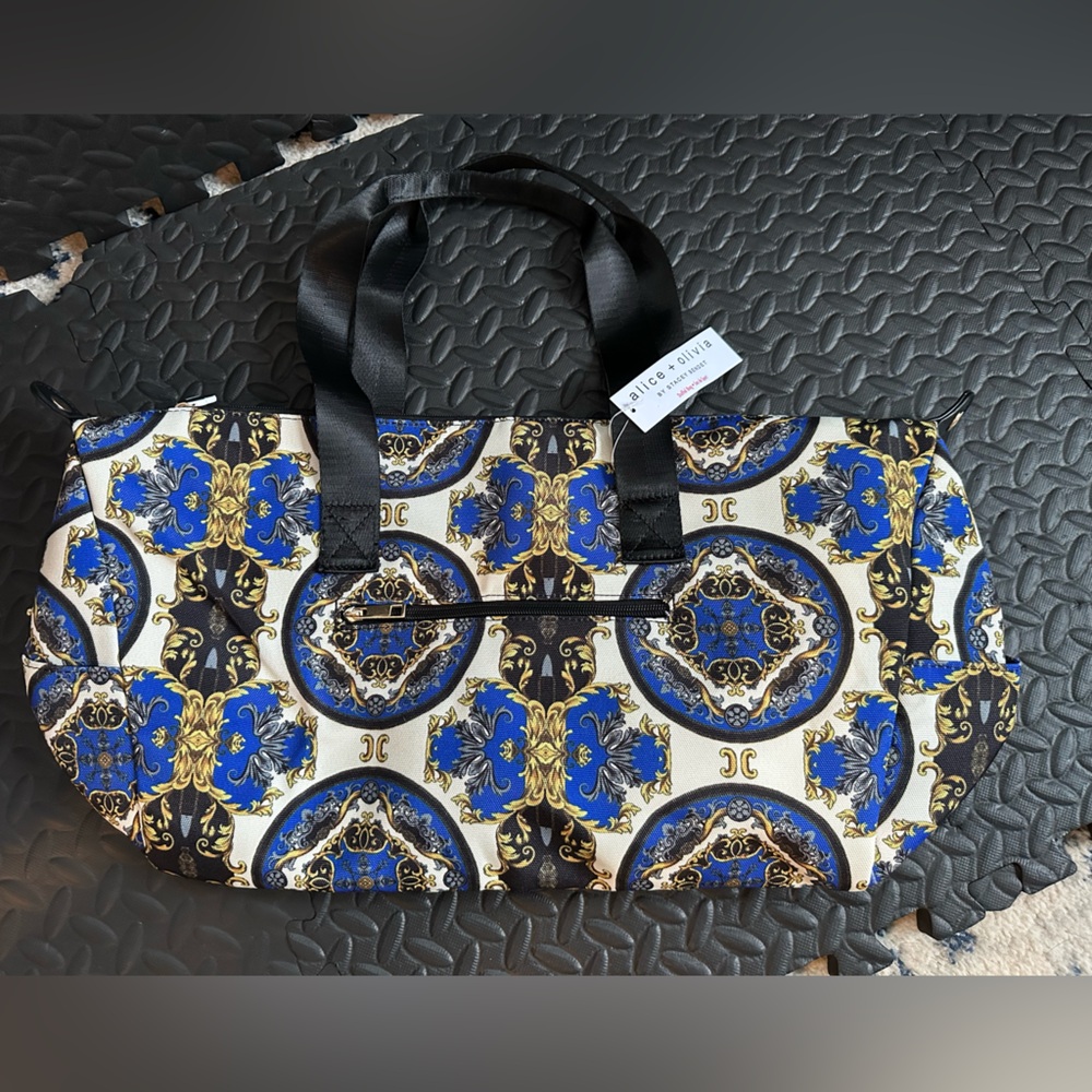 *NEW*alice + olivia BY STACEY BENDET* Travel bag